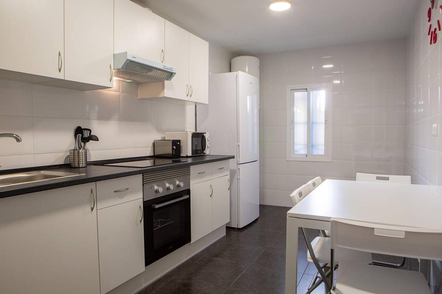 Lovely 3 Bedroom Apartment Next To Fuencarral Madrid Exterior foto