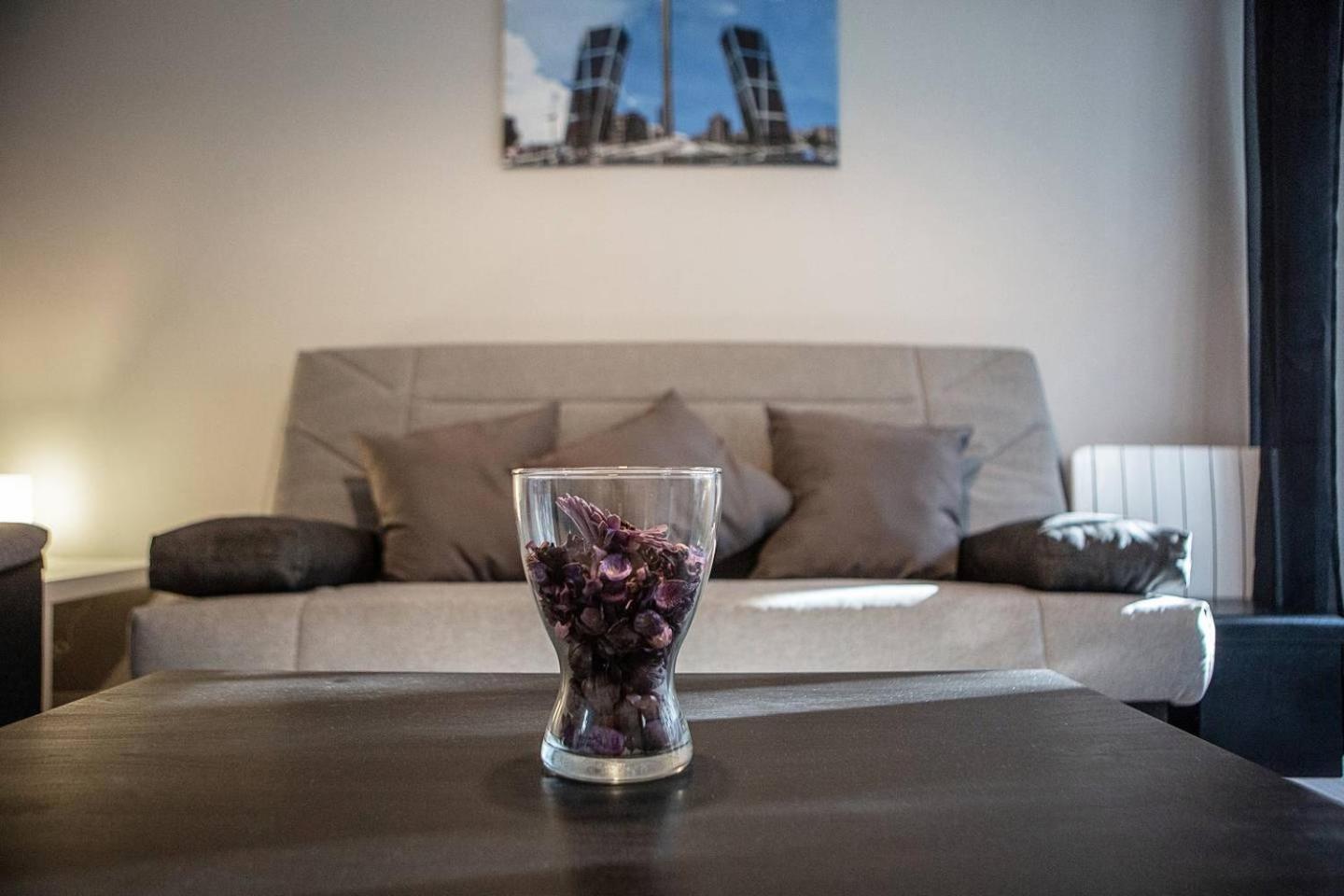 Lovely 3 Bedroom Apartment Next To Fuencarral Madrid Exterior foto