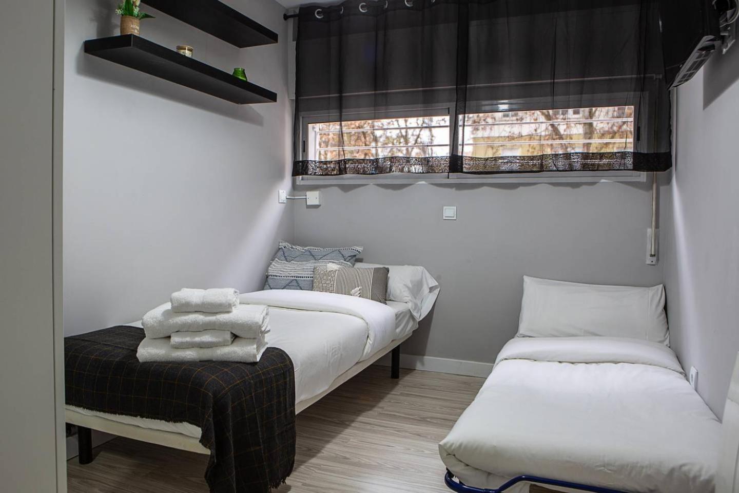 Lovely 3 Bedroom Apartment Next To Fuencarral Madrid Exterior foto