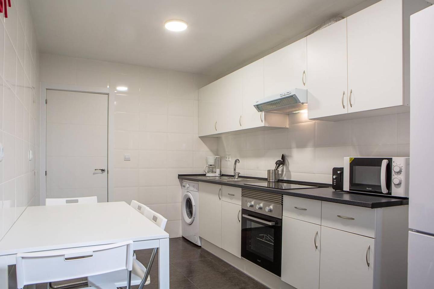 Lovely 3 Bedroom Apartment Next To Fuencarral Madrid Exterior foto